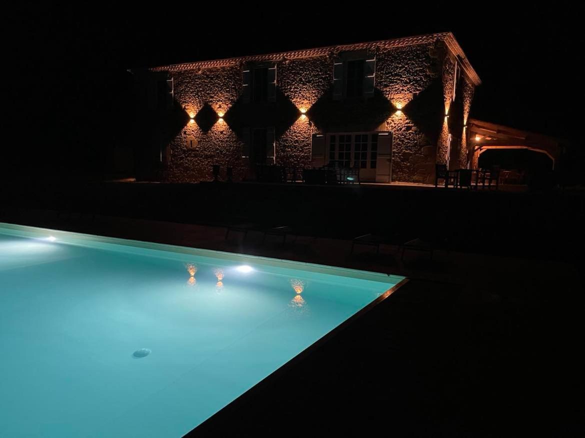 Maison Cabet Castelnavet Bagian luar foto