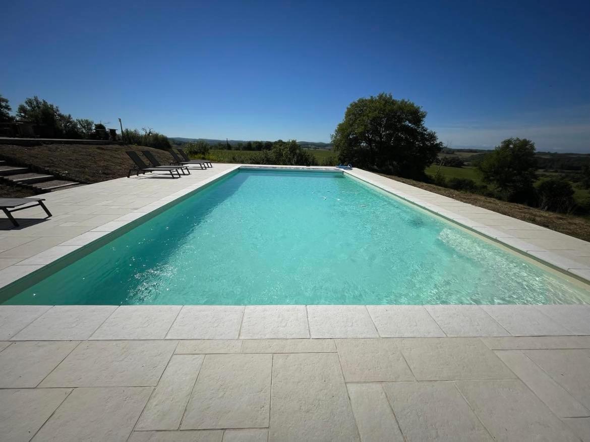 Maison Cabet Castelnavet Bagian luar foto